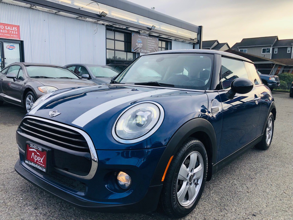 2018 MINI Cooper Image 2