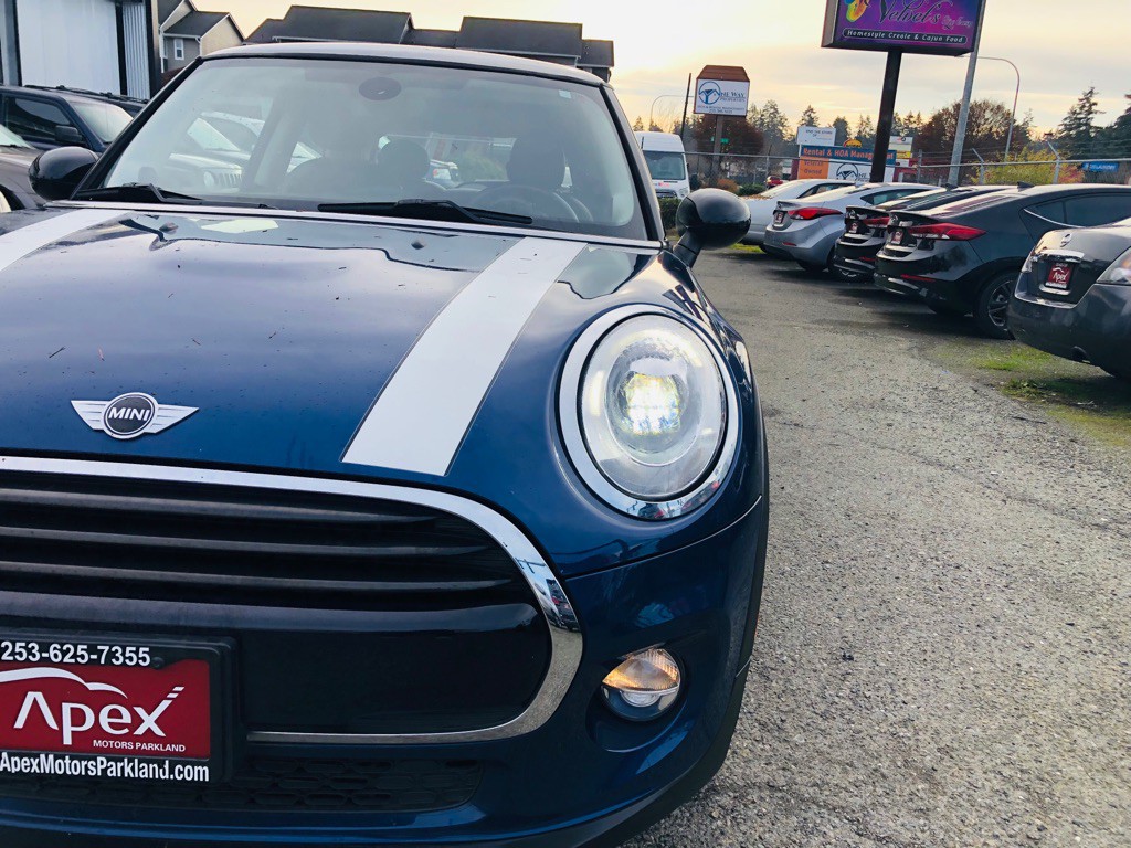 2018 MINI Cooper Image 5
