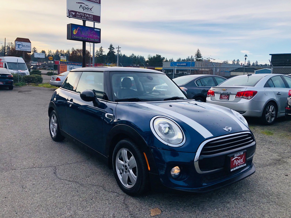 2018 MINI Cooper Image 6