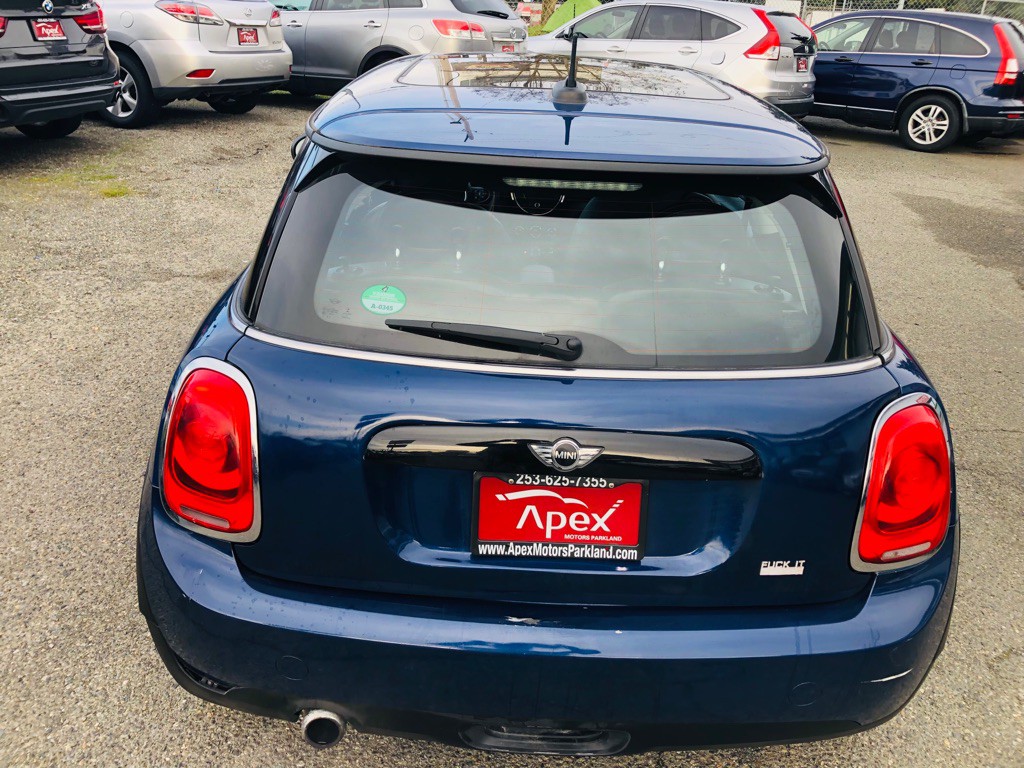 2018 MINI Cooper Image 12