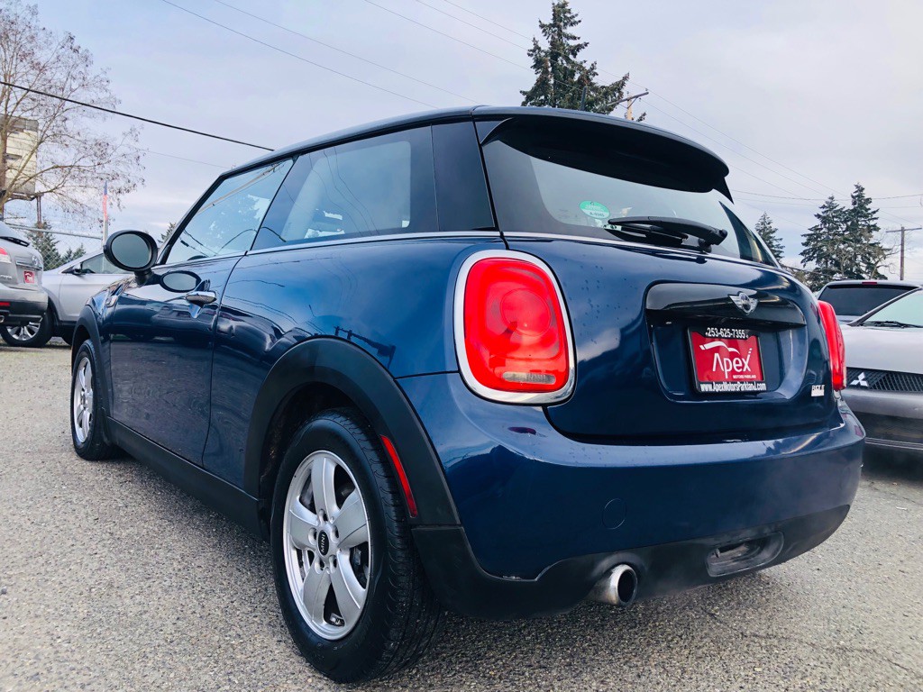2018 MINI Cooper Image 14