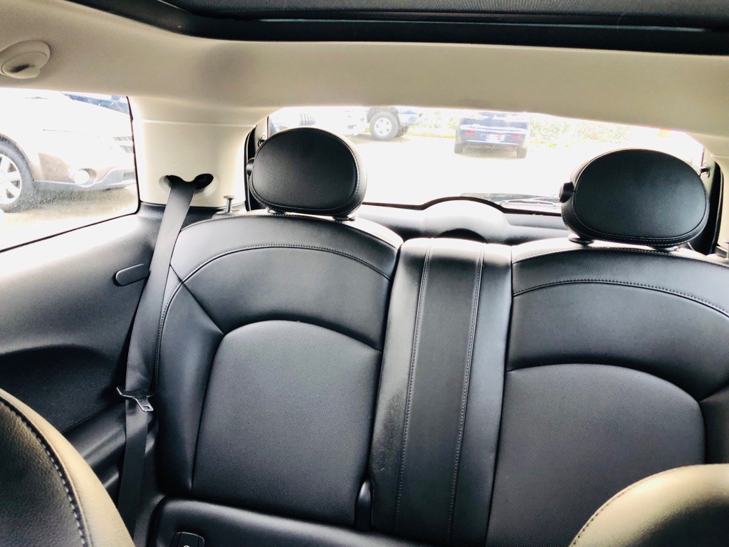 2018 MINI Cooper Image 18
