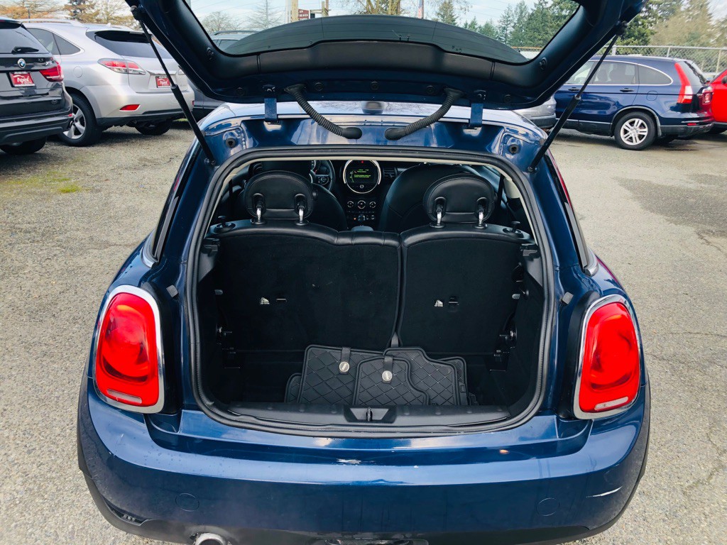 2018 MINI Cooper Image 19