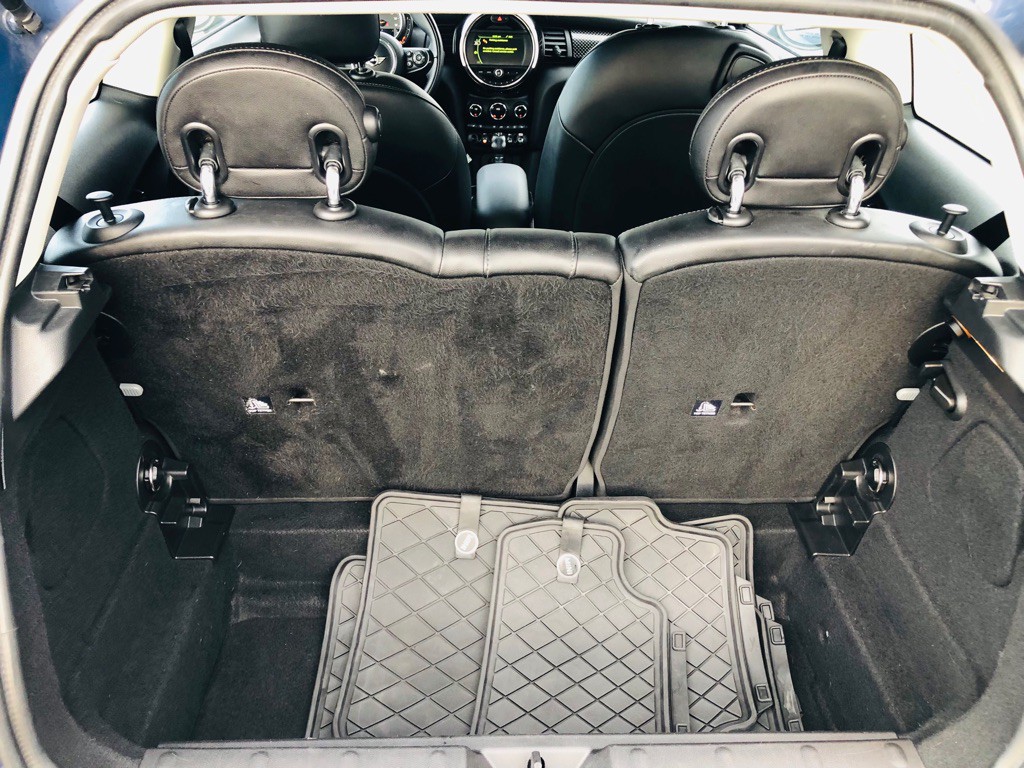 2018 MINI Cooper Image 20
