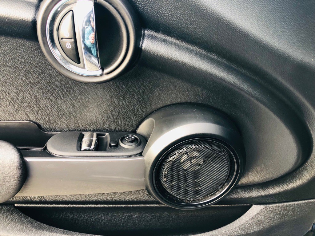 2018 MINI Cooper Image 21