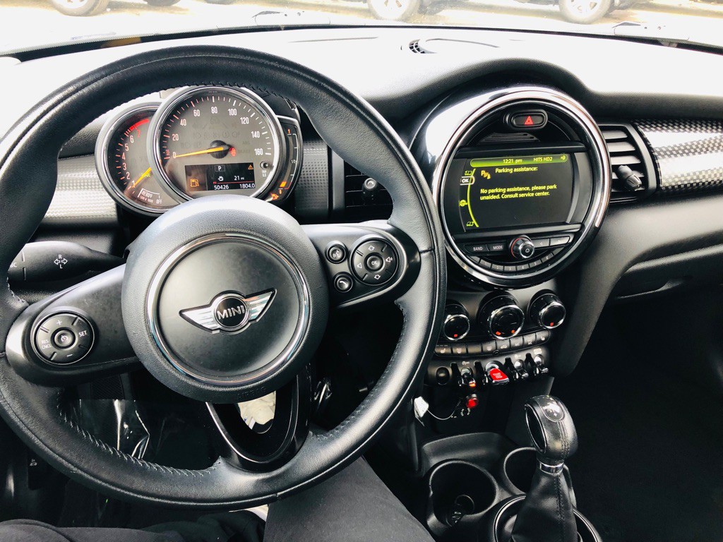 2018 MINI Cooper Image 22