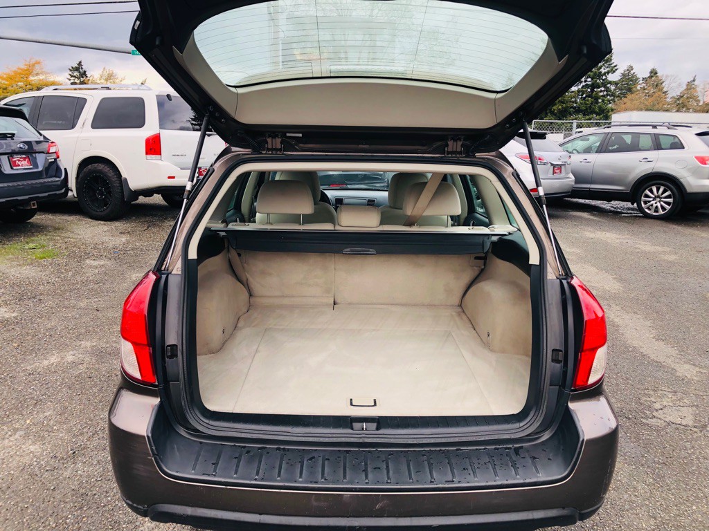 2009 Subaru Outback Image 18