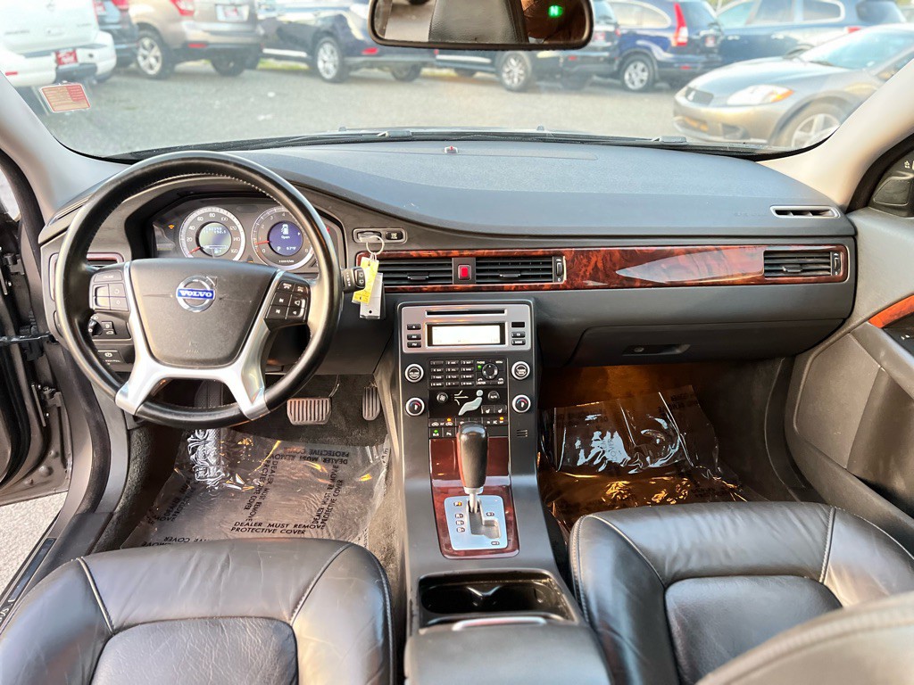 2010 Volvo XC70 Image 9