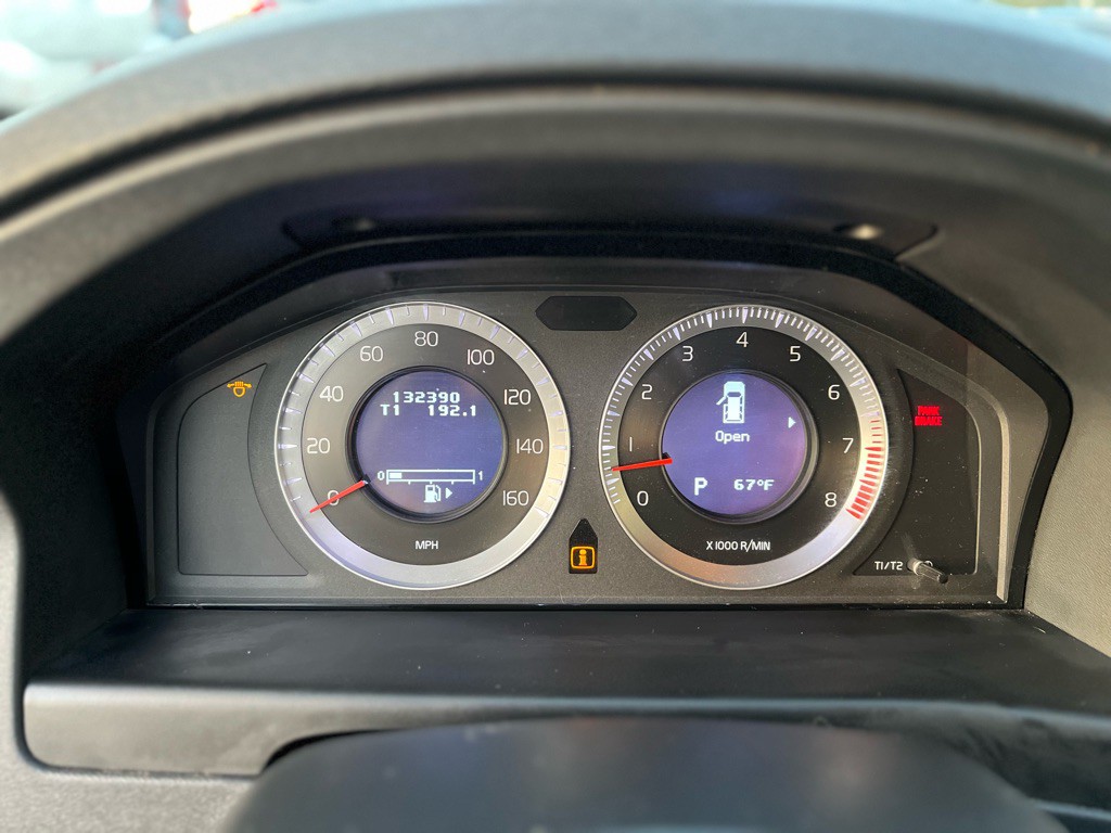 2010 Volvo XC70 Image 15