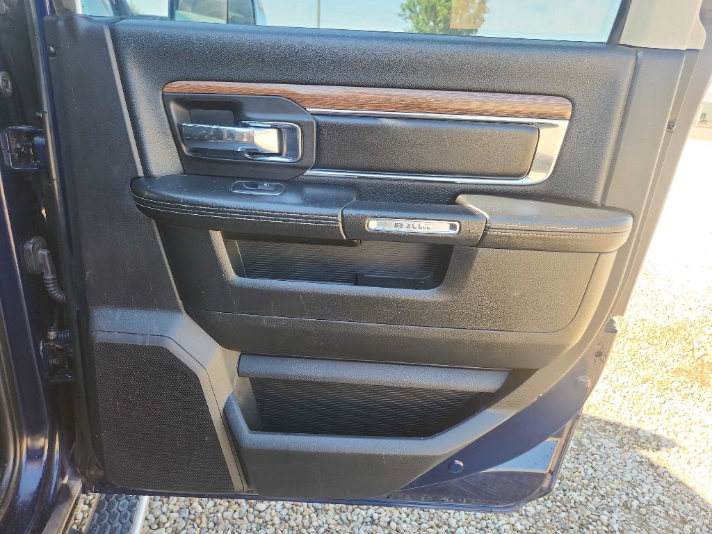 2014 RAM 3500 Image 12