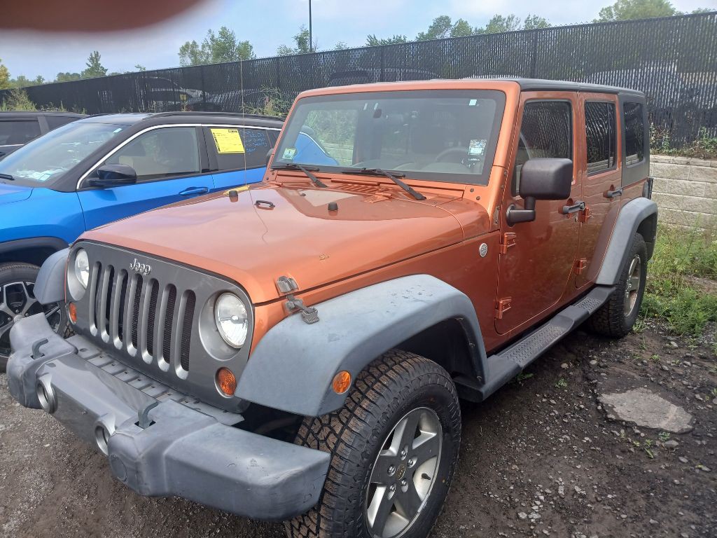 2010 Jeep Wrangler Unlimited Image 2