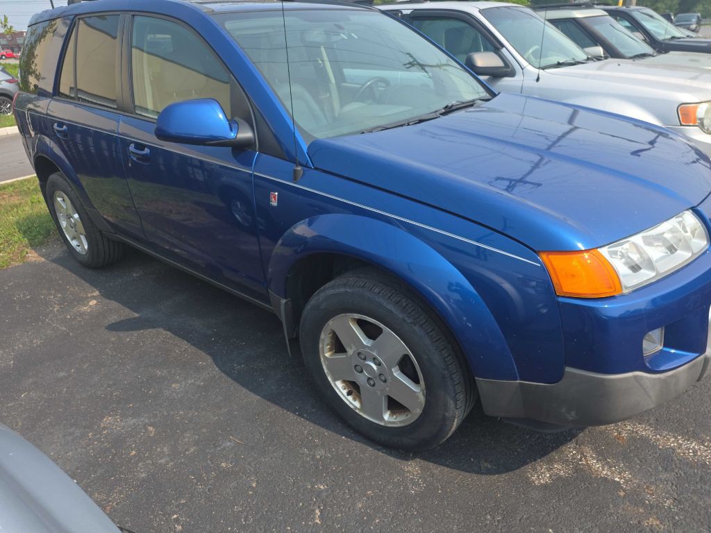 2005 Saturn Vue Image 2