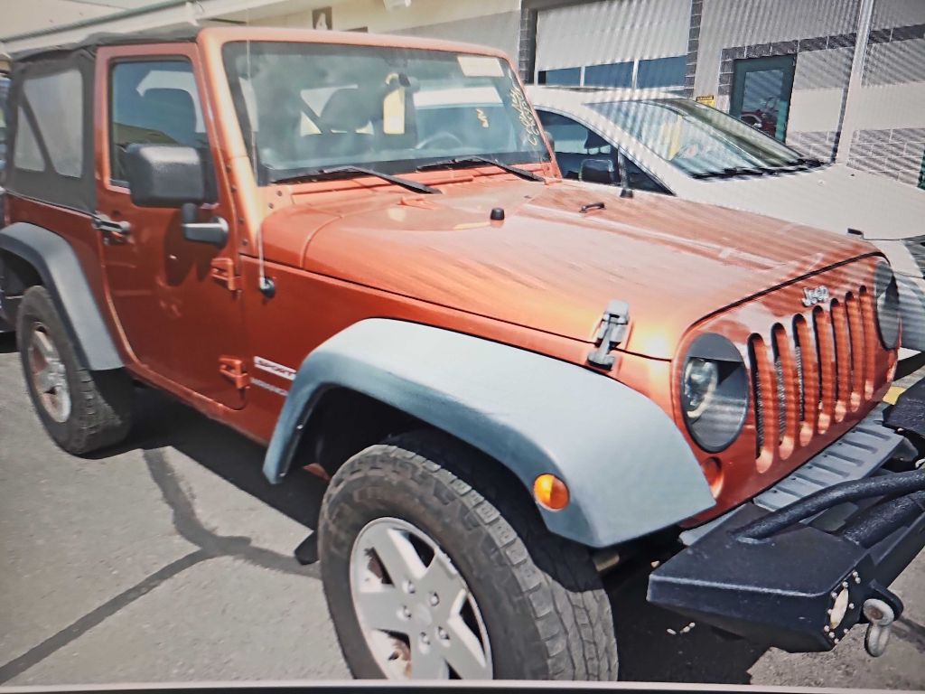2011 Jeep Wrangler Image 2