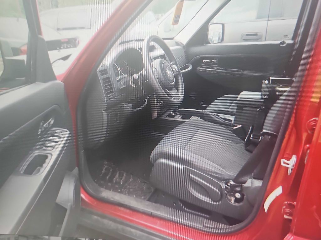 2011 Jeep Liberty Image 12