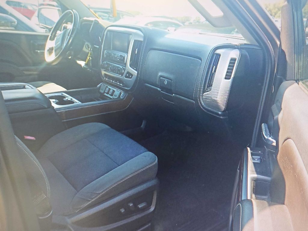 2015 GMC Sierra Image 8