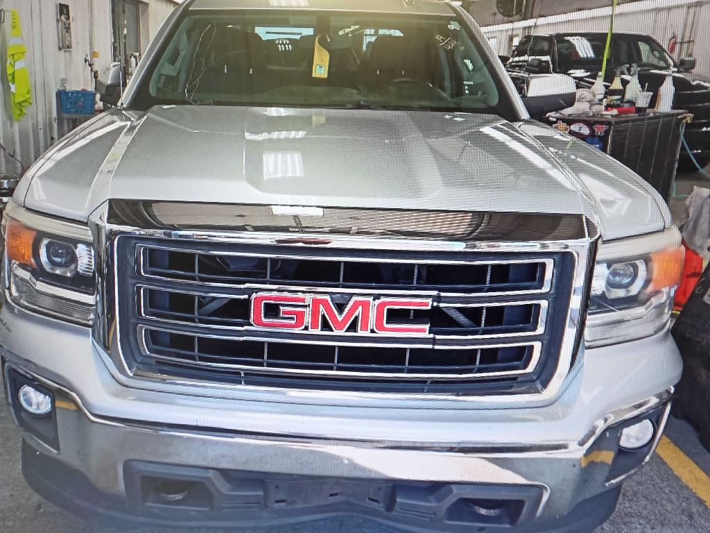 2014 GMC Sierra Image 2