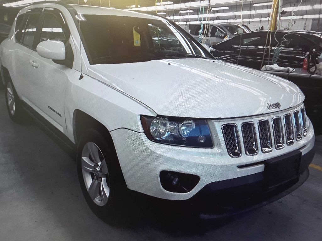 2014 Jeep Compass Image 2