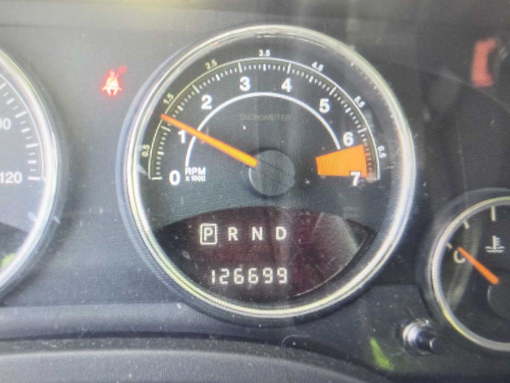 2014 Jeep Compass Image 10