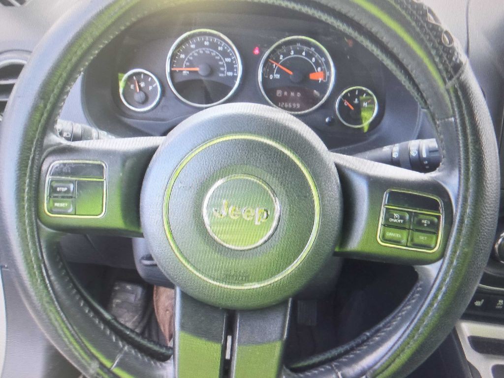 2014 Jeep Compass Image 11