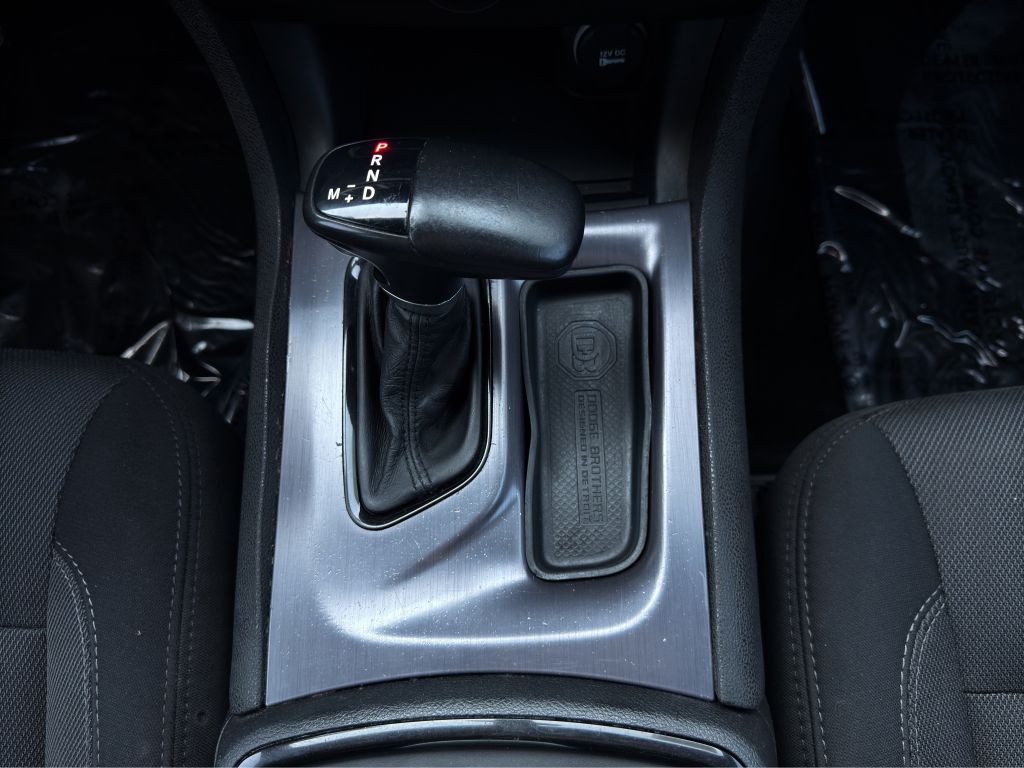 2018 Dodge Charger Image 18