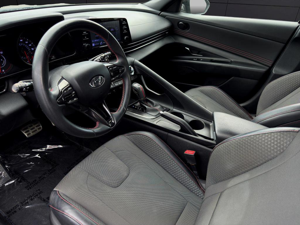 2022 Hyundai Elantra Image 12