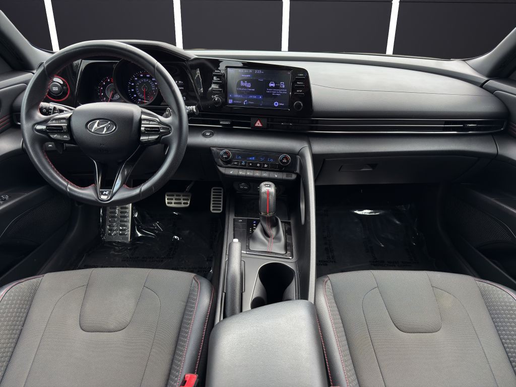 2022 Hyundai Elantra Image 13