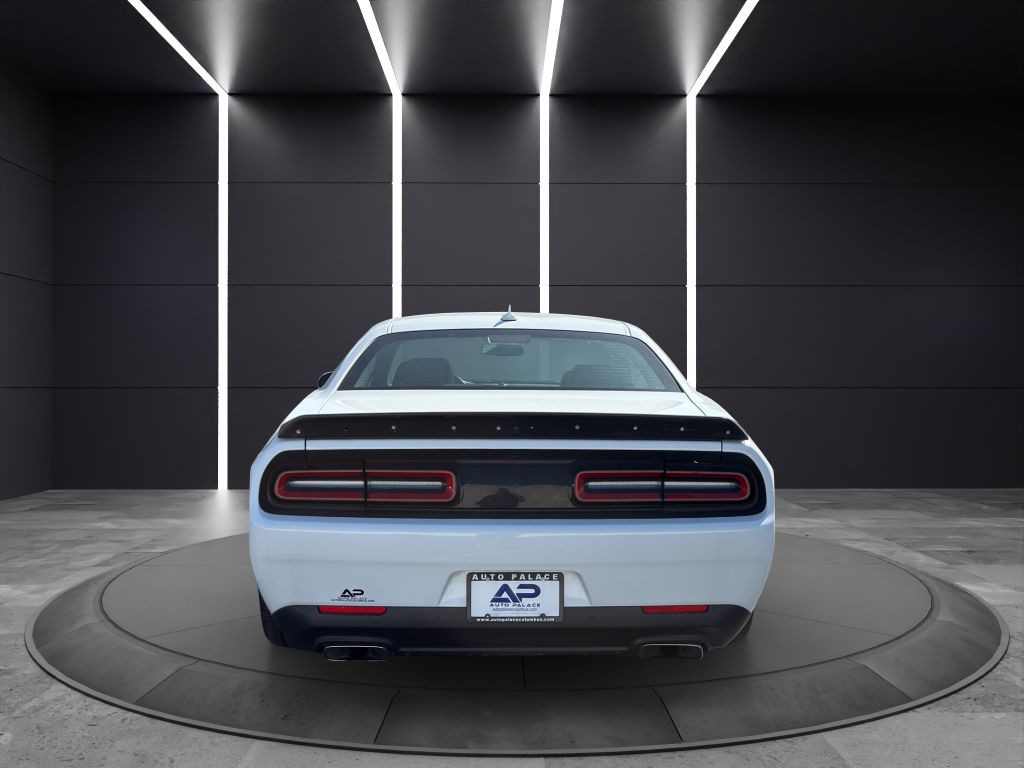 2021 Dodge Challenger Image 5