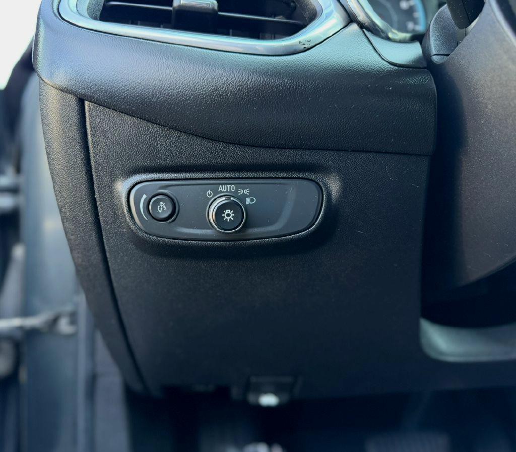 2018 Chevrolet Equinox Image 9