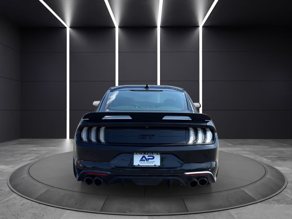 2022 Ford Mustang Image 5