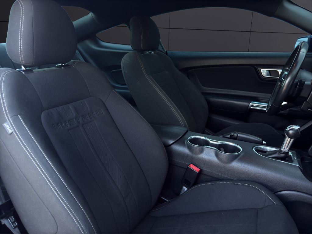 2022 Ford Mustang Image 14