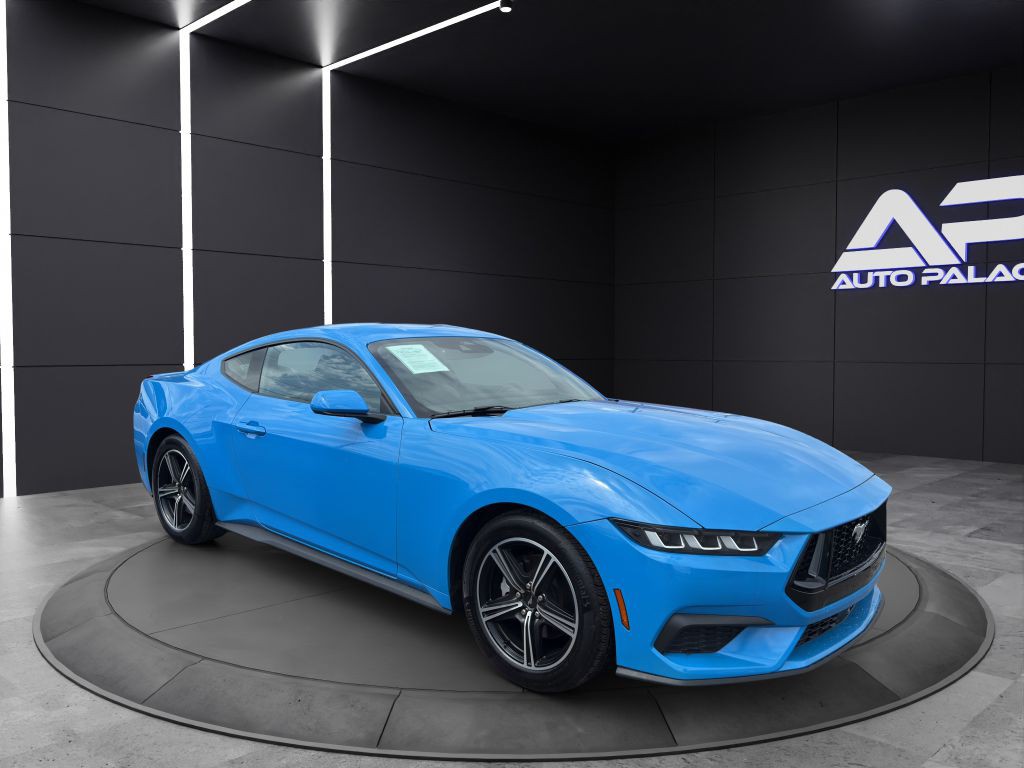 2024 Ford Mustang Image 3