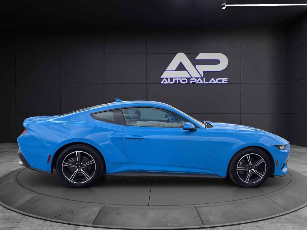 2024 Ford Mustang Image 8