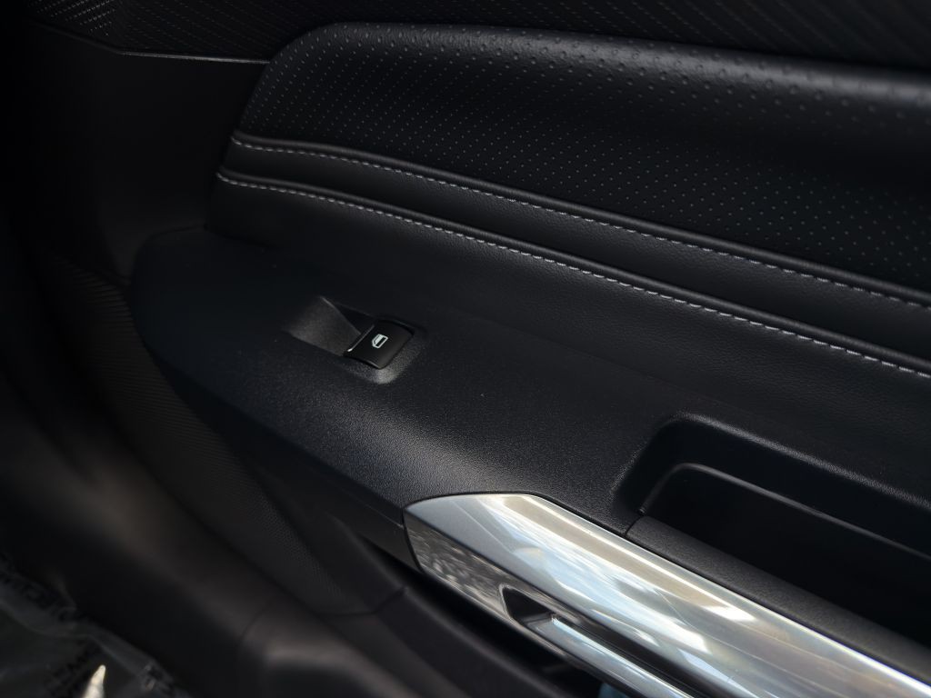 2024 Ford Mustang Image 15