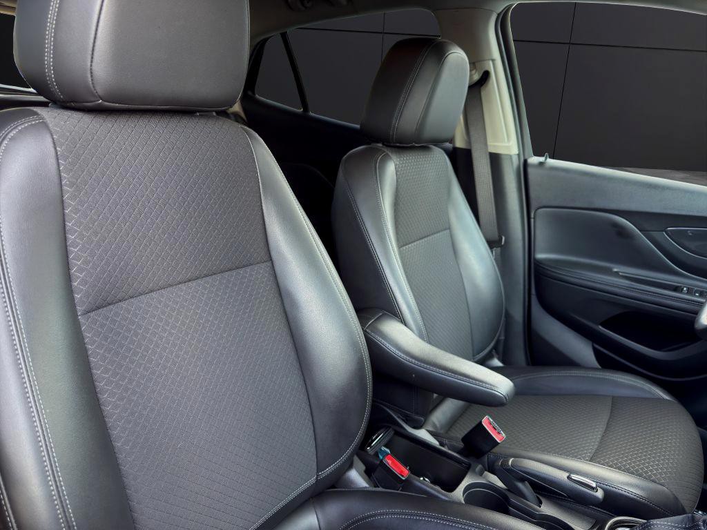 2022 Buick Enclave Image 13