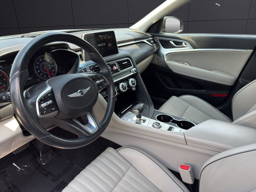 2019 Genesis G70 Image 11