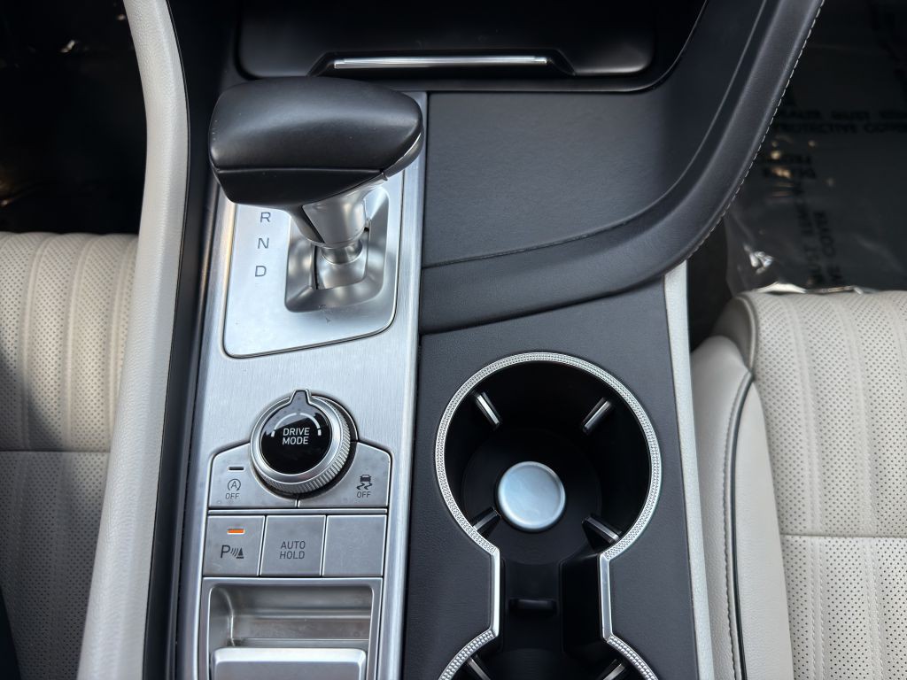 2019 Genesis G70 Image 17