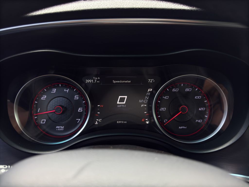 2018 Dodge Charger Image 17