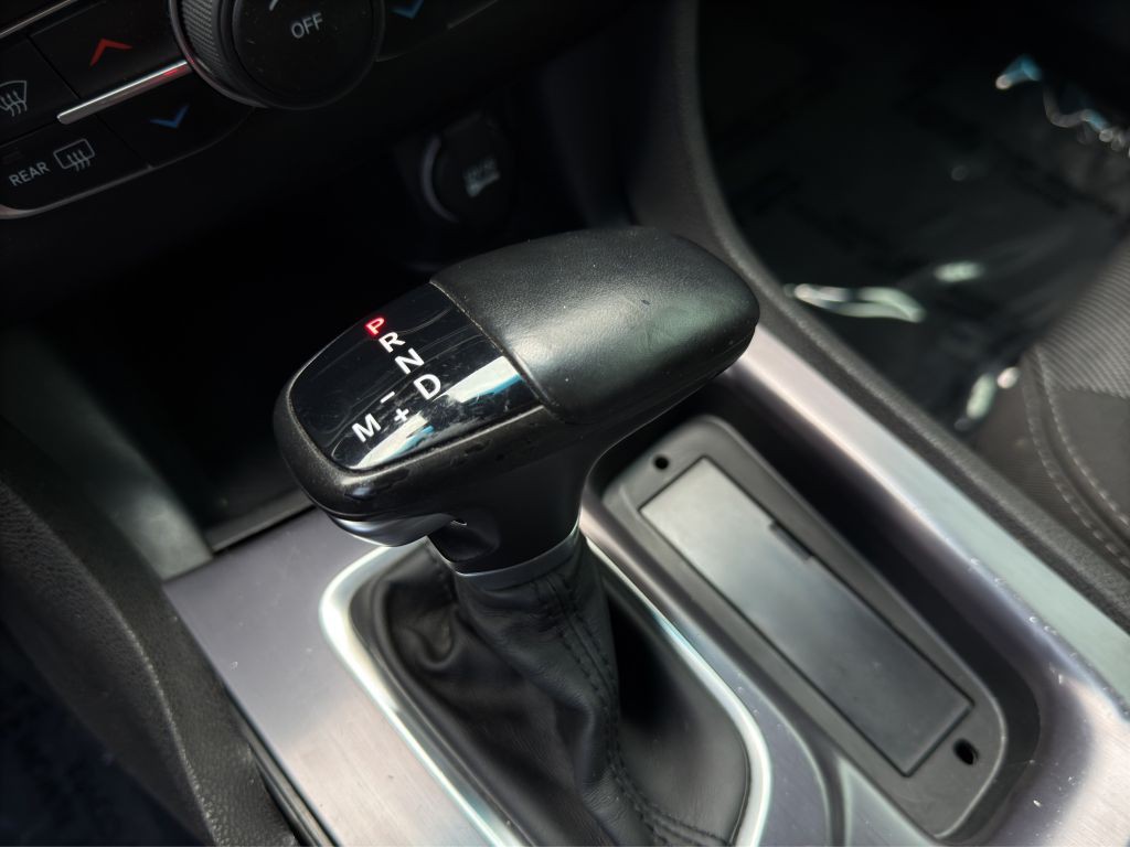 2018 Dodge Charger Image 19