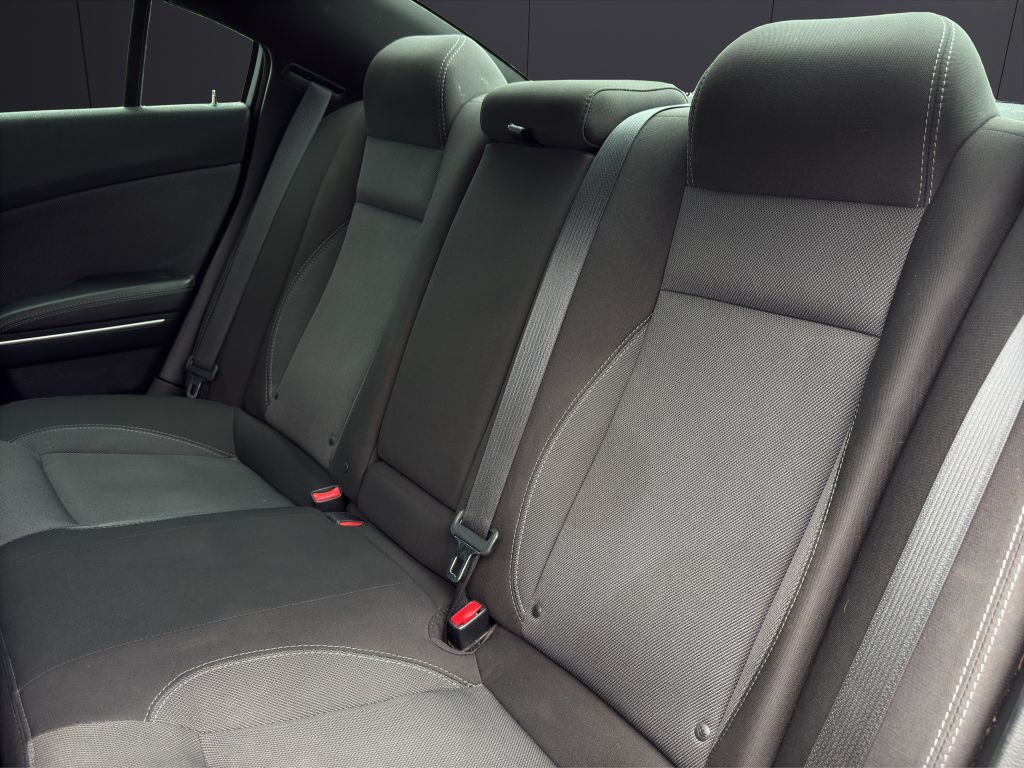 2018 Dodge Charger Image 21