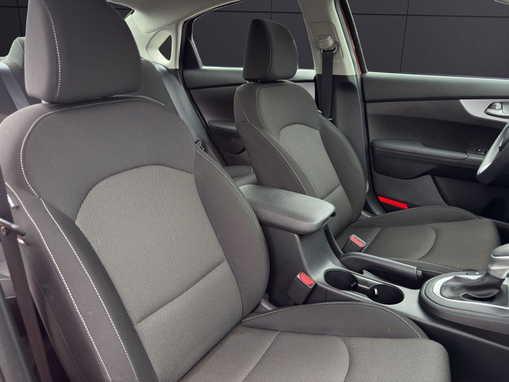 2024 Kia Forte Image 14