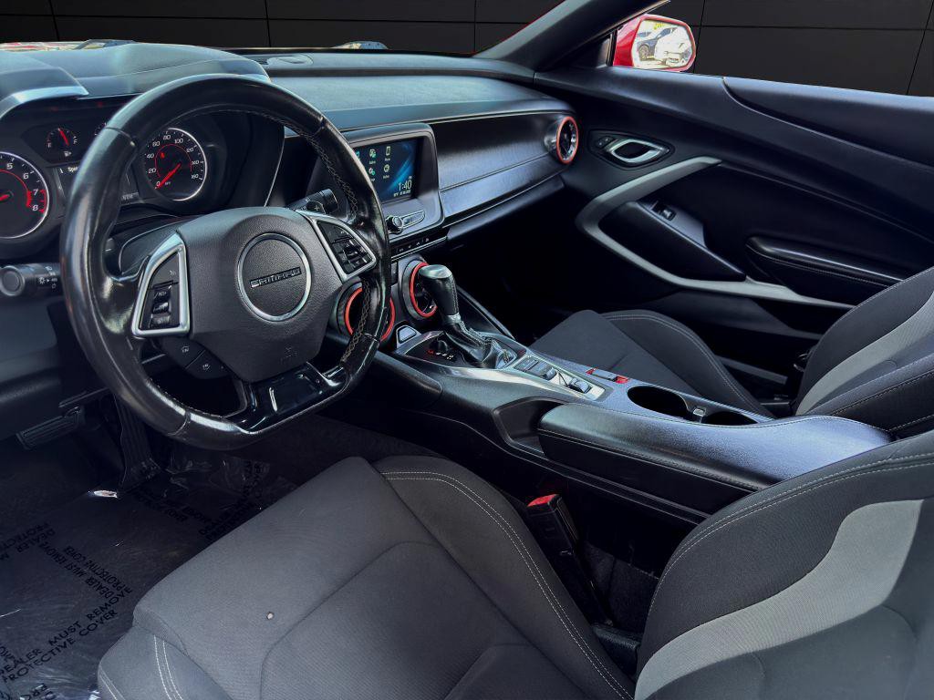 2018 Chevrolet Camaro Image 12