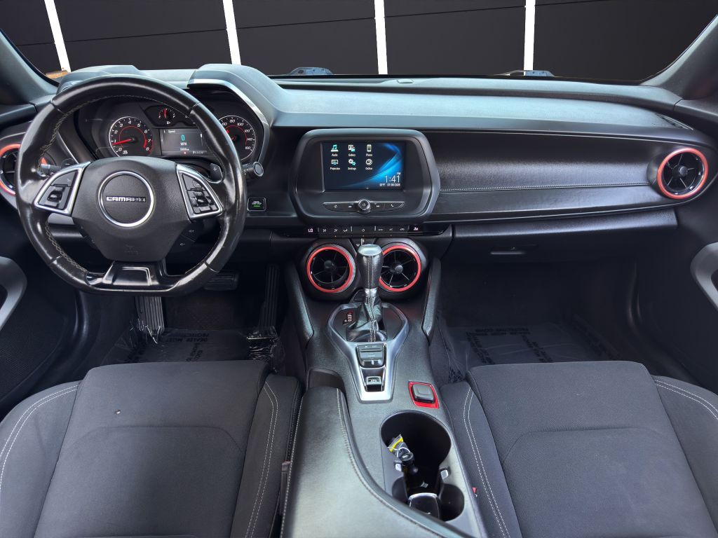 2018 Chevrolet Camaro Image 13