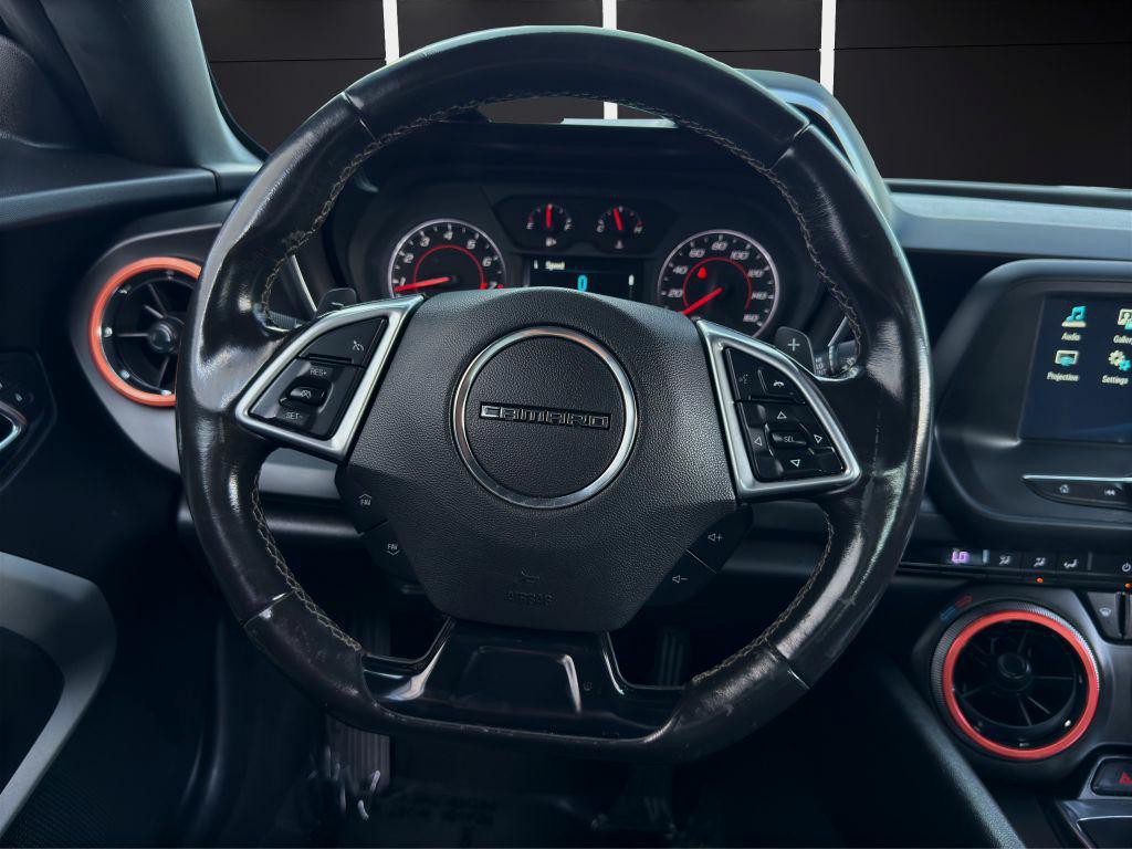 2018 Chevrolet Camaro Image 16