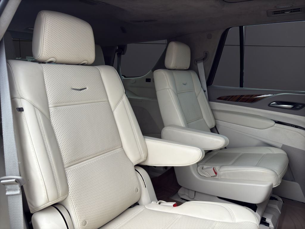 2022 Cadillac Escalade Image 20
