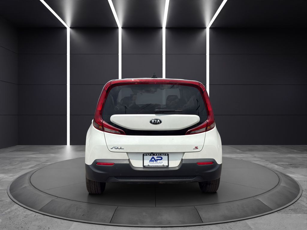 2021 Kia Soul Image 5