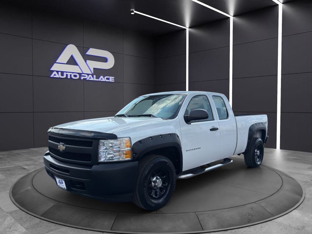 2011 Chevrolet Silverado 1500 Image 1