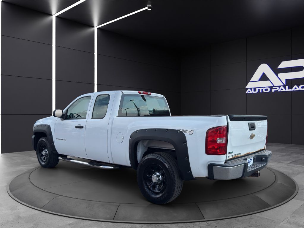 2011 Chevrolet Silverado 1500 Image 4