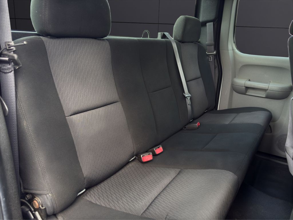 2011 Chevrolet Silverado 1500 Image 16