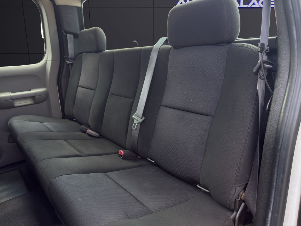 2011 Chevrolet Silverado 1500 Image 17