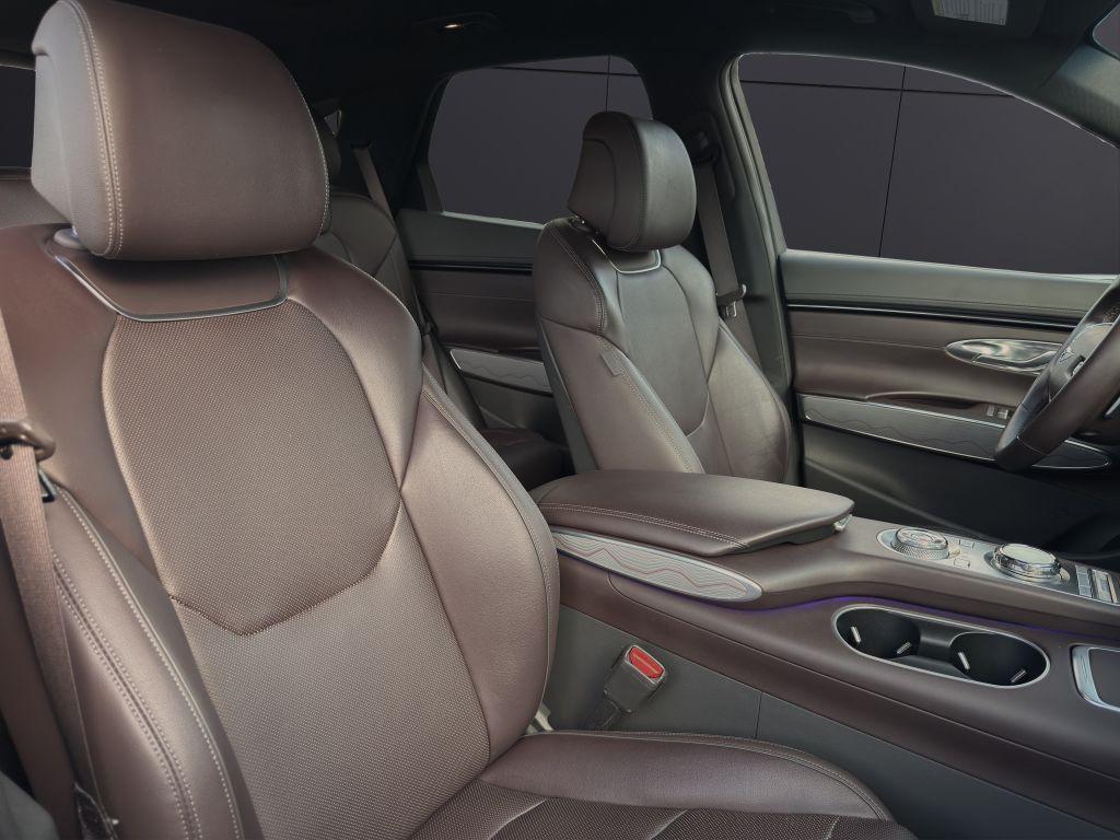 2022 Genesis GV70 Image 14